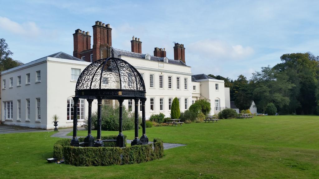 Haughton Hall Hotel & Leisure Club تيلفورد المظهر الخارجي الصورة