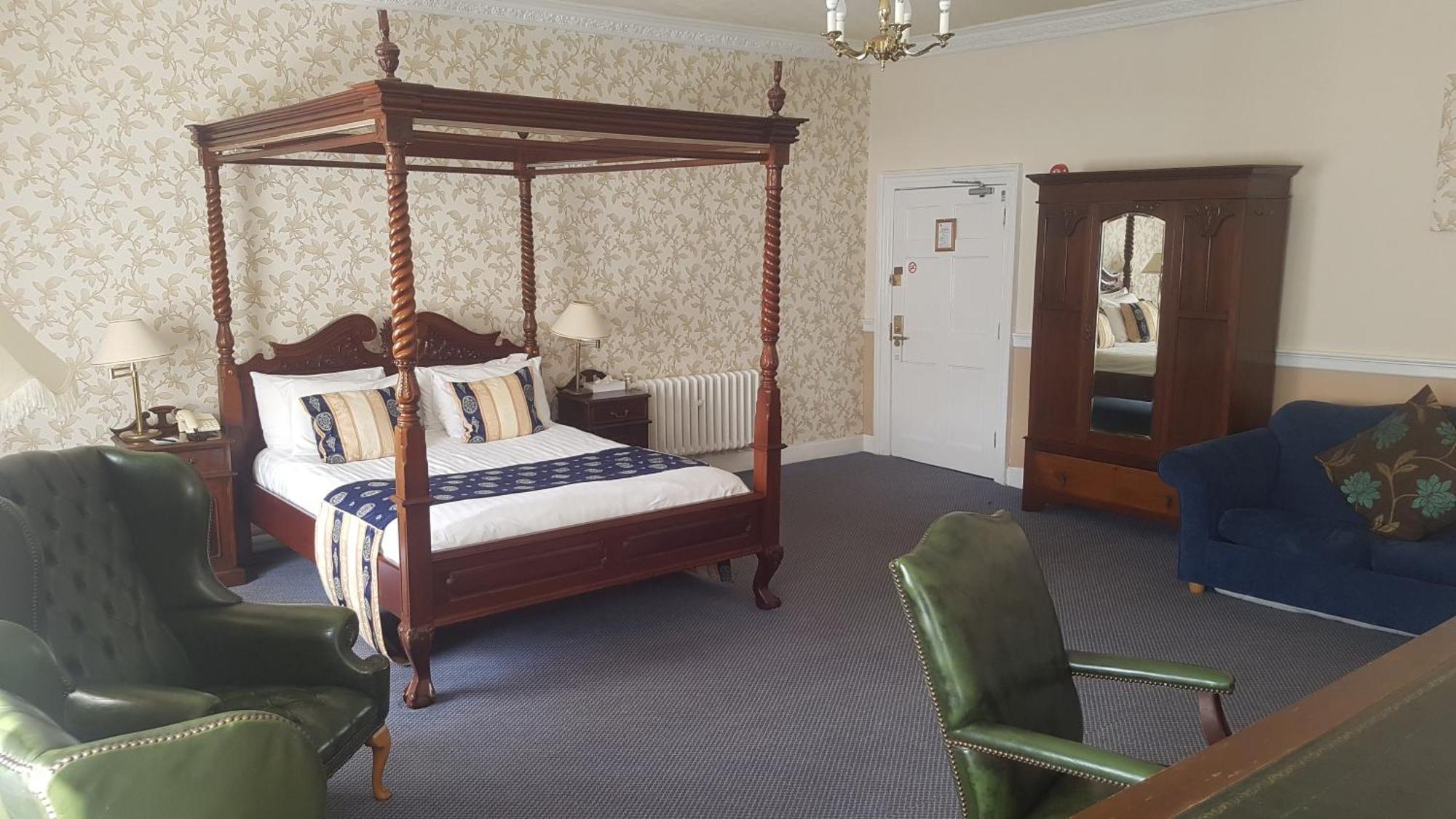 Haughton Hall Hotel & Leisure Club تيلفورد المظهر الخارجي الصورة