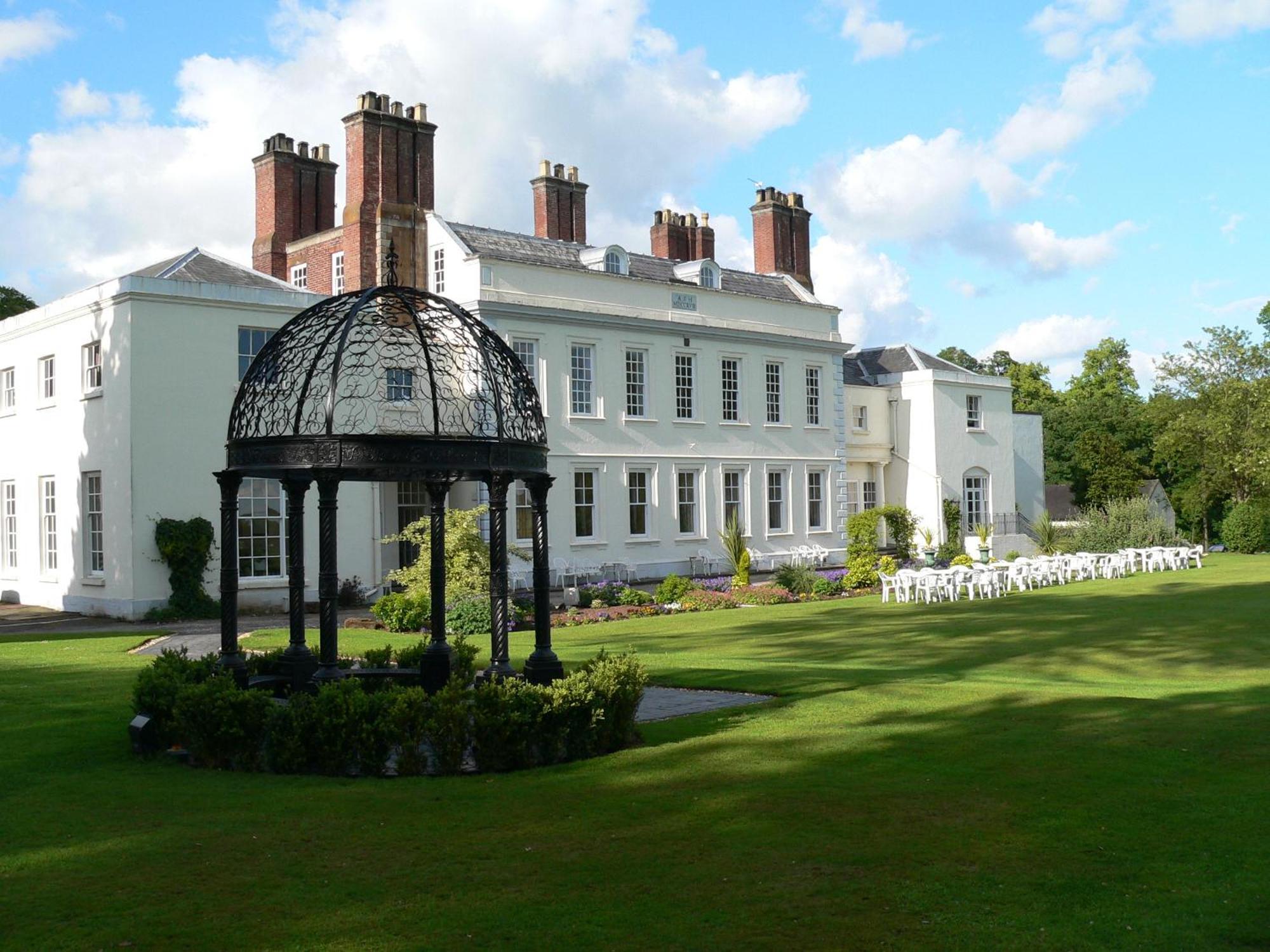 Haughton Hall Hotel & Leisure Club تيلفورد المظهر الخارجي الصورة